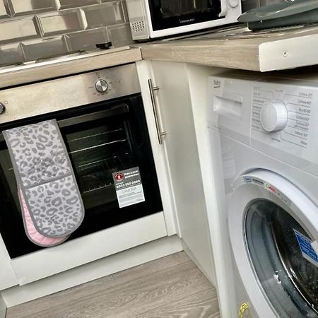 Cardiff City Centre Apartment- Penarth Road מראה חיצוני תמונה